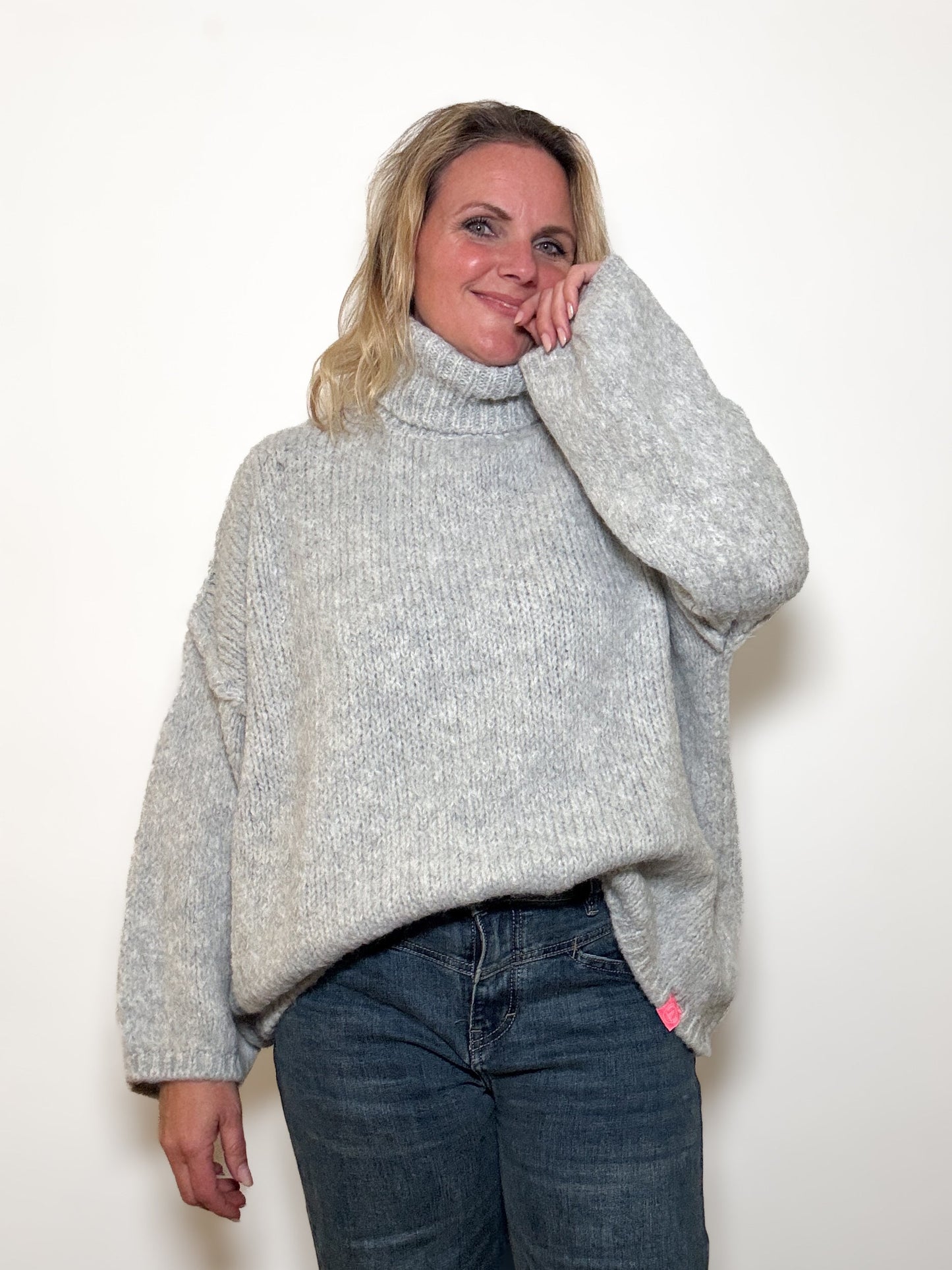 Strickpulli mit Rollkragen