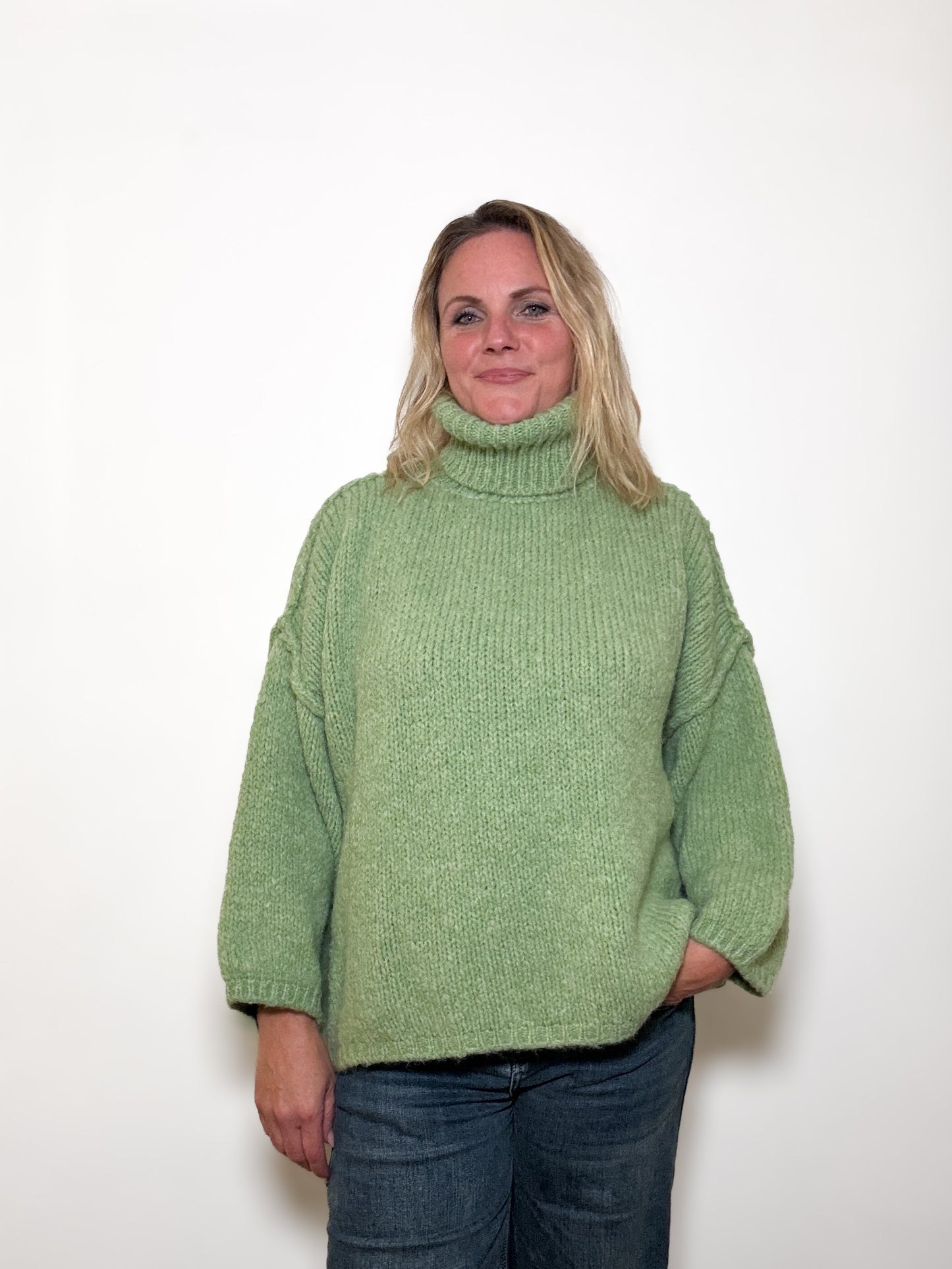 Strickpulli mit Rollkragen