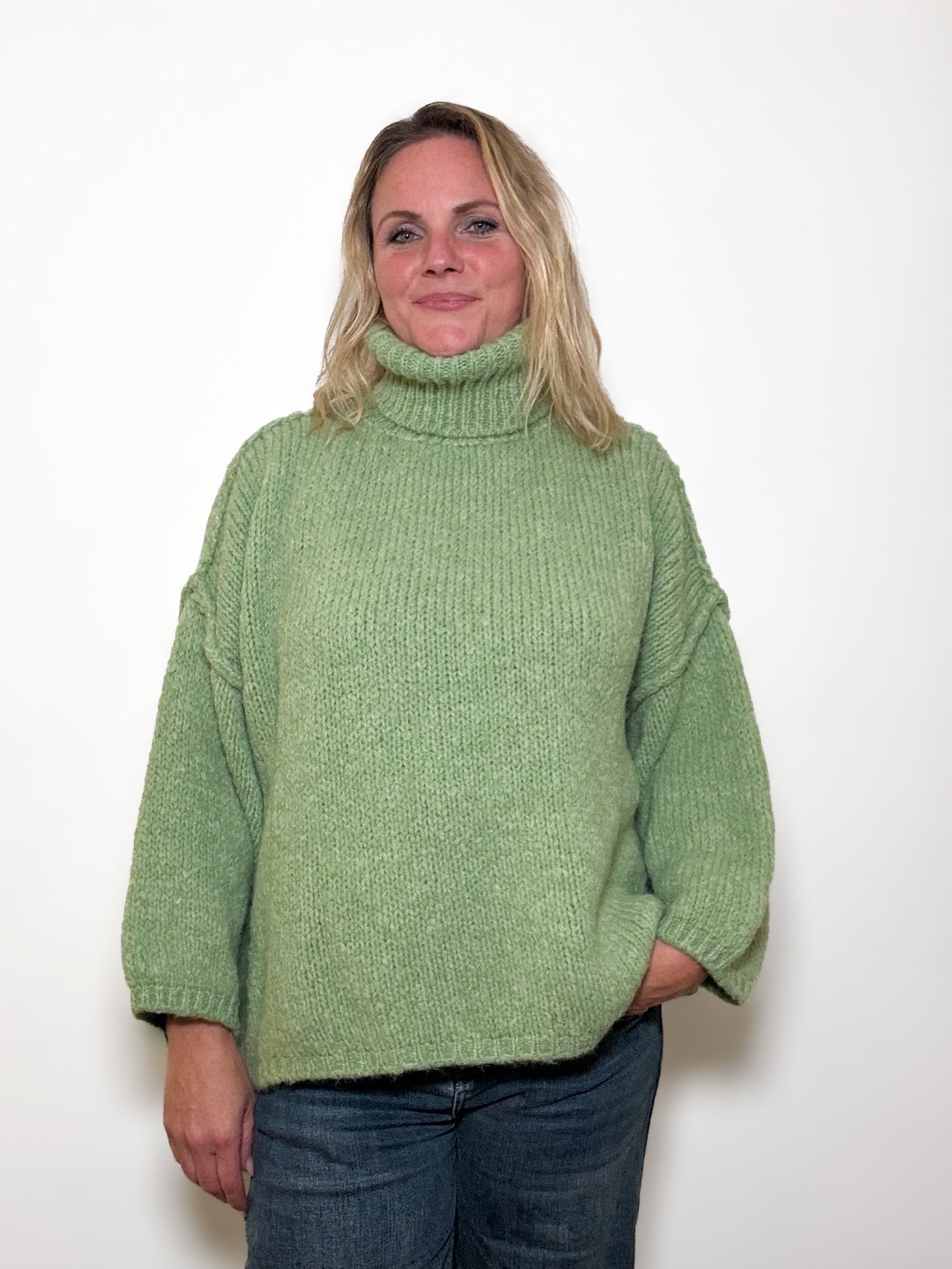 Strickpulli mit Rollkragen