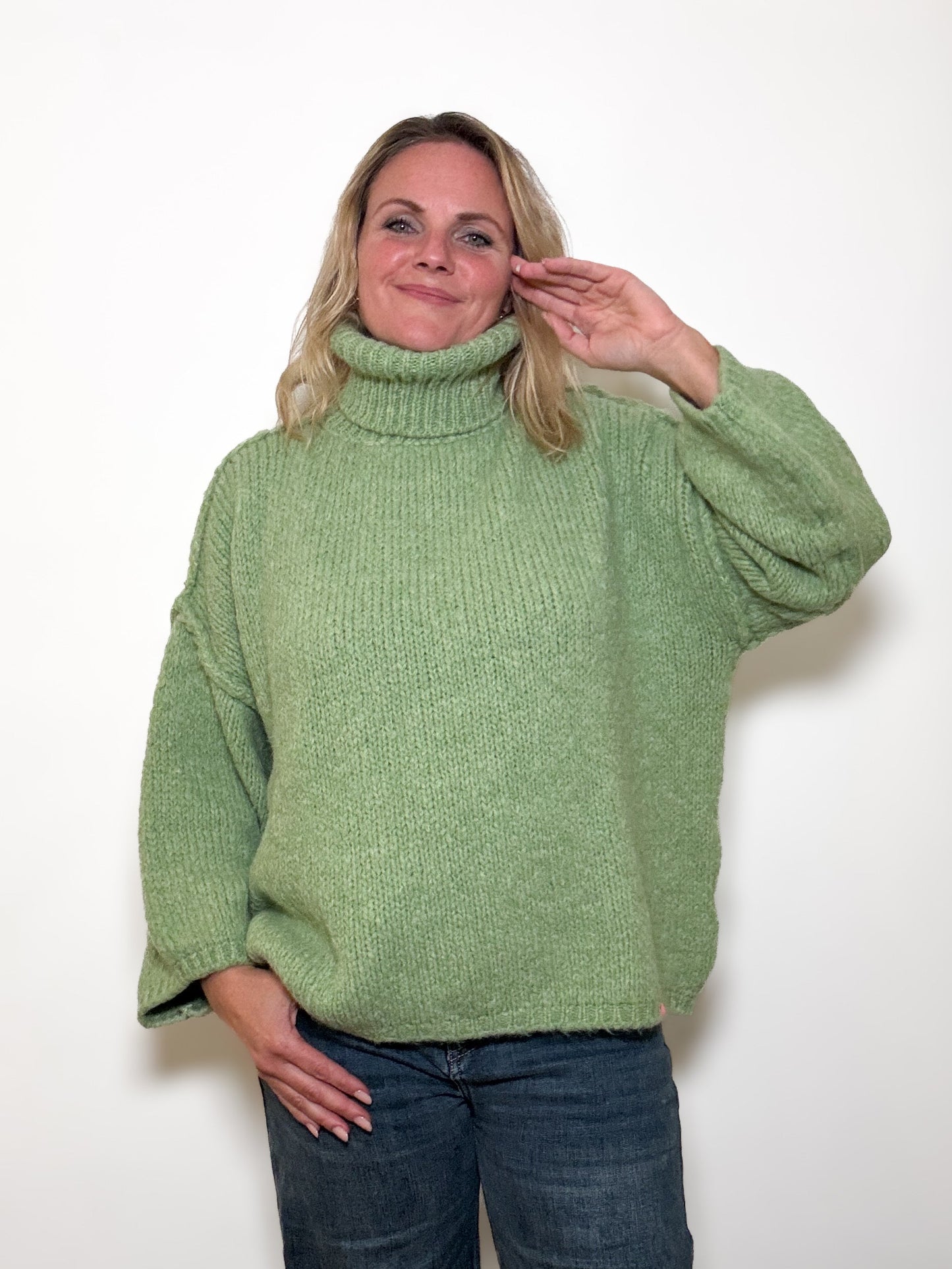 Strickpulli mit Rollkragen