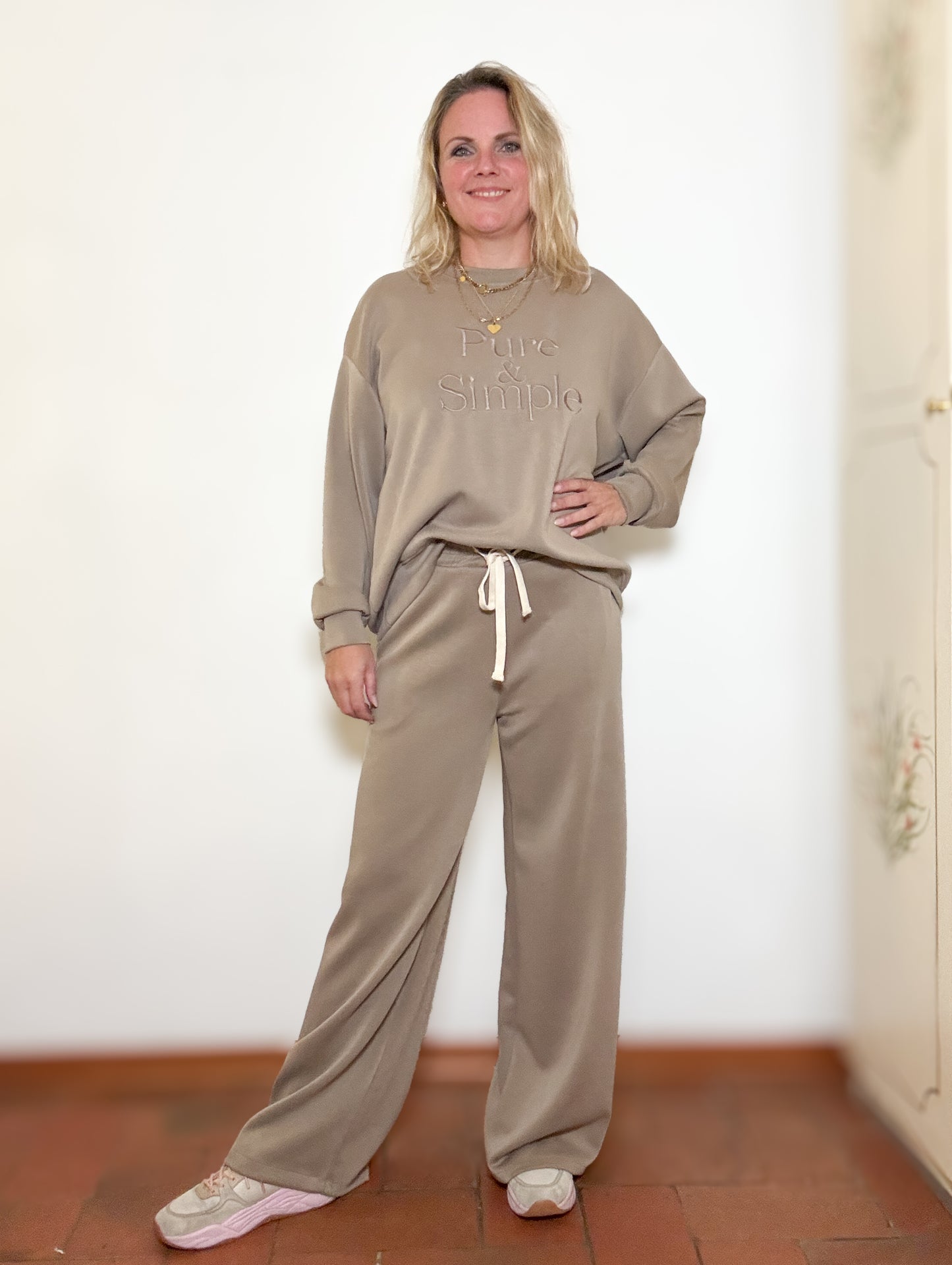 Loungepulli PURE & SIMPLE